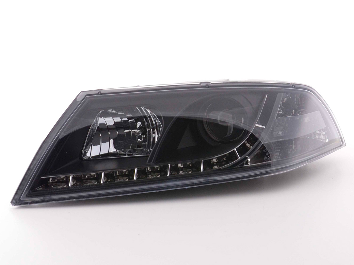 Nappali menetfényes fényszóró  Skoda Octavia típus: 1Z évjárat: 04-08 fekete