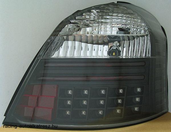 TOYOTA YARIS, Hátsó lámpa szett