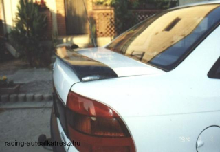 Opel Astra F sedan hátsó szárny