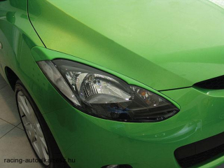 MAZDA 2, Szemöldök