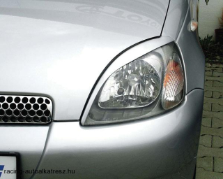 TOYOTA YARIS, Szemöldök