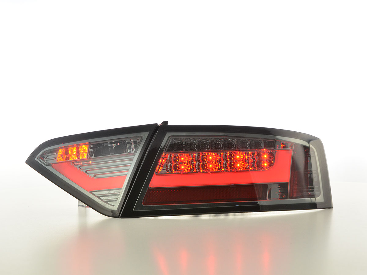 Audi A5 8T Coupe/Sportback (07-11 évjárat) LED-es hátsó lámpa fénysor füstüveg
