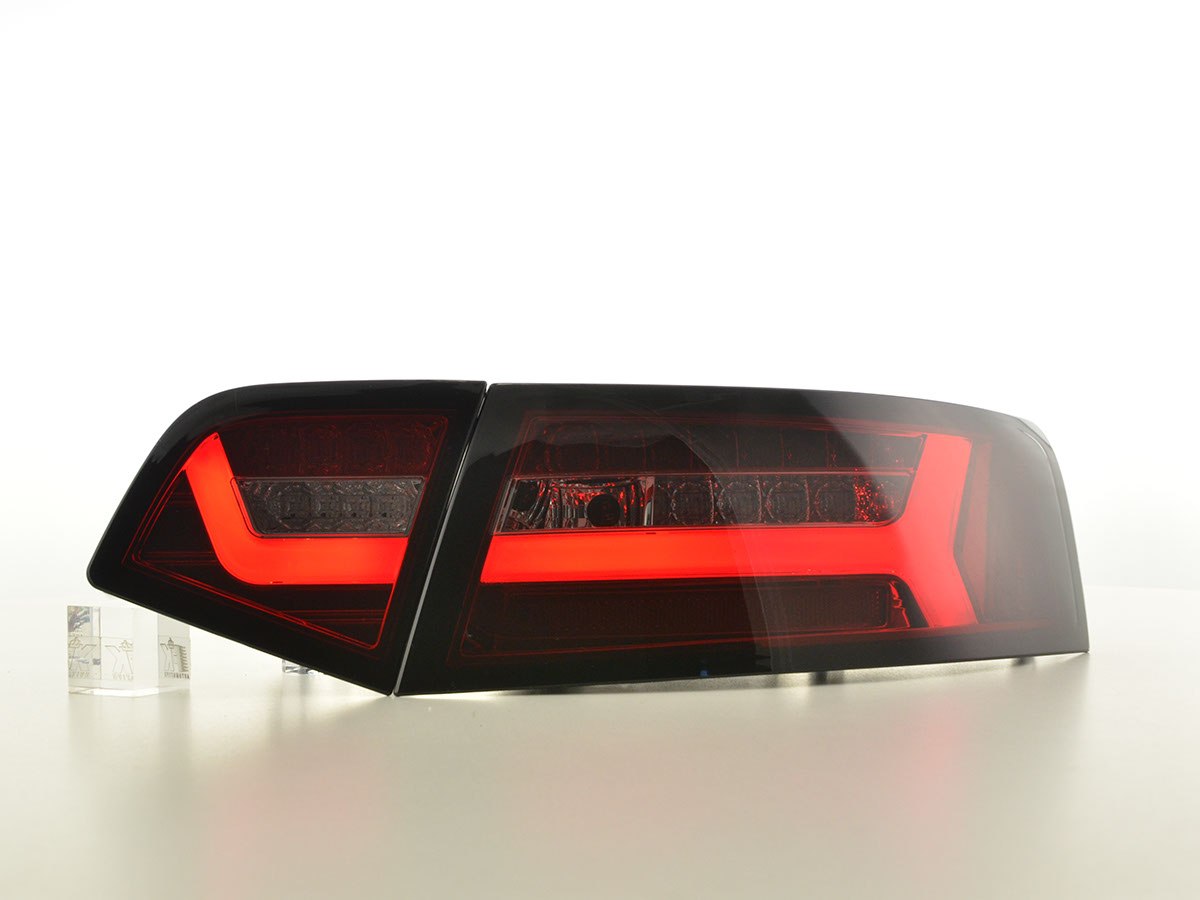 Audi A6 4F szedán (08-11 évjárat) LED-es hátsó lámpa vörös/füstüveg