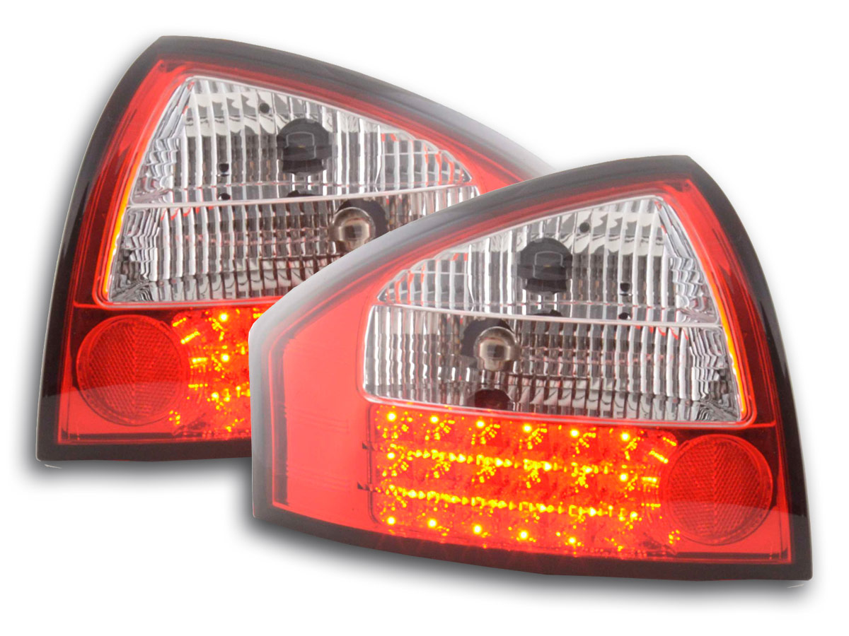 Audi A6 szedán, 4B típus (97-03 évjárat) LED-es hátsó lámpa vörös/átlátszó