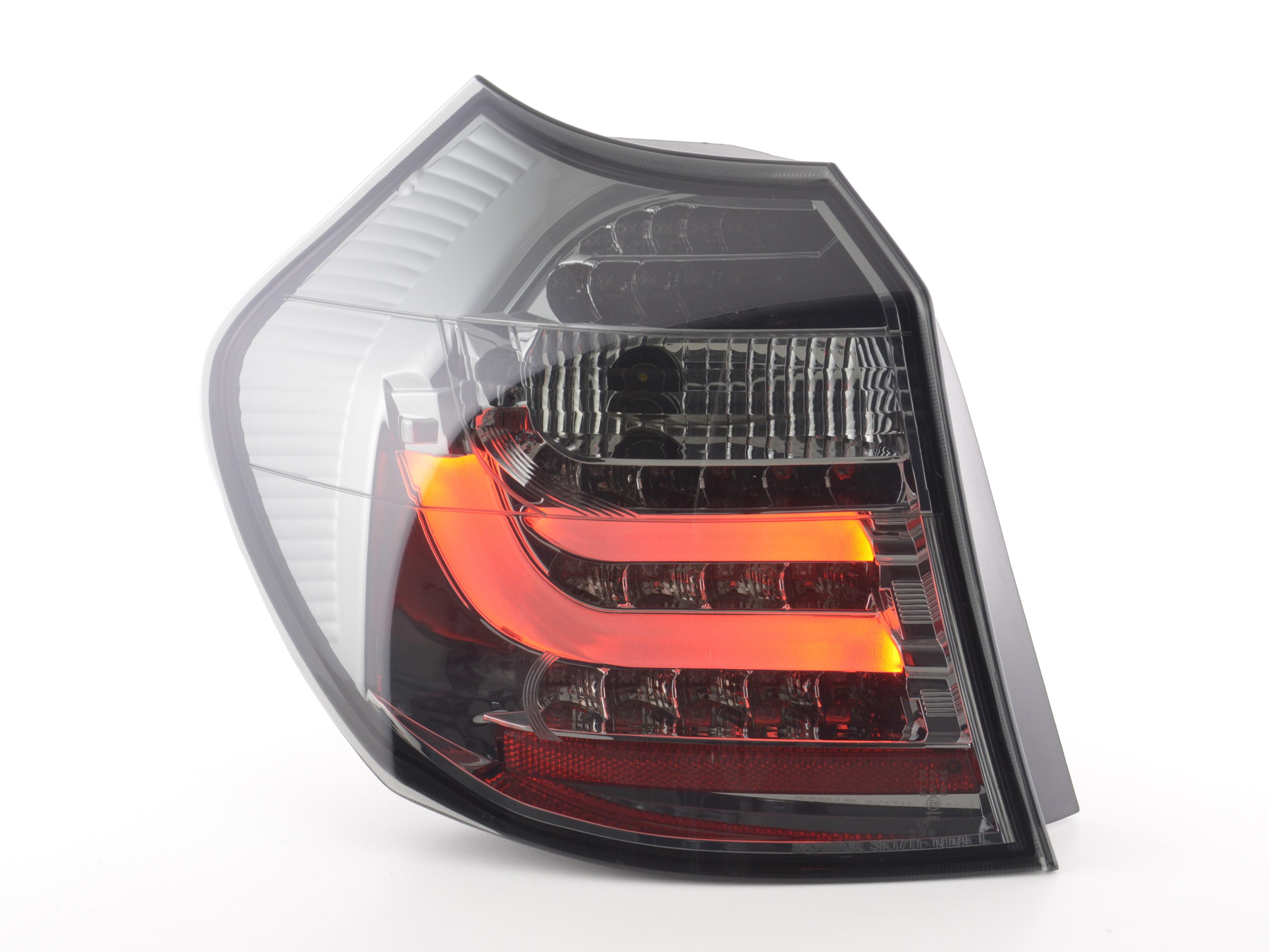 BMW 1 sorozat E87/E81 3/5 ajtós (07-11 évjárat) fekete LED-es hátsó lámpa