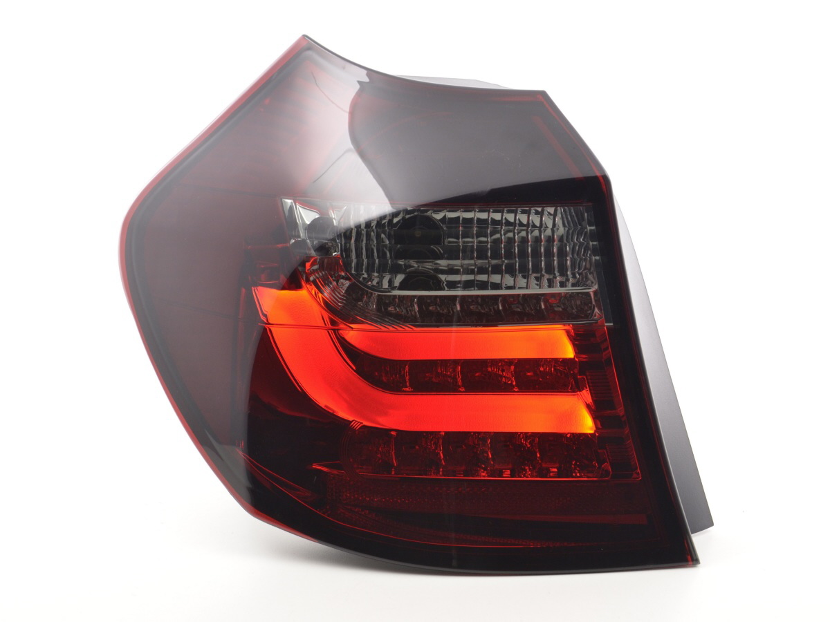 BMW 1 sorozat E87/E81 3/5 ajtós (07-11 évjárat) vörös/fekete LED-es hátsó lámpa
