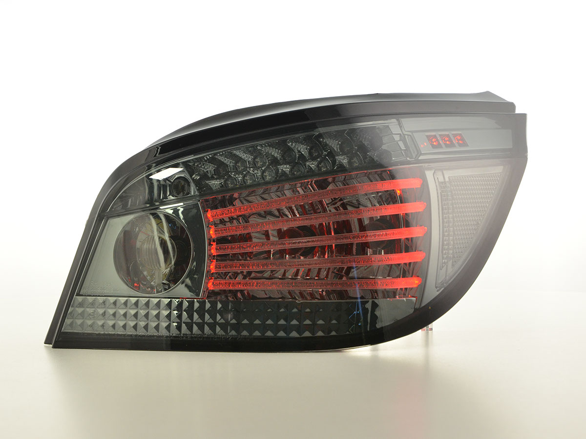 BMW 5er E60 Limo (08-09 évjárat) fekete LED-es hátsó lámpa