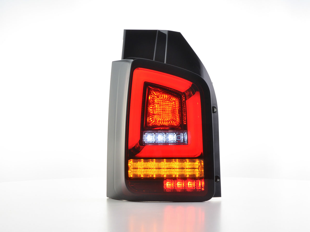 VW Bus T6 (2016 évjárattól) LED-es hátsó lámpa vörös/füstüveg