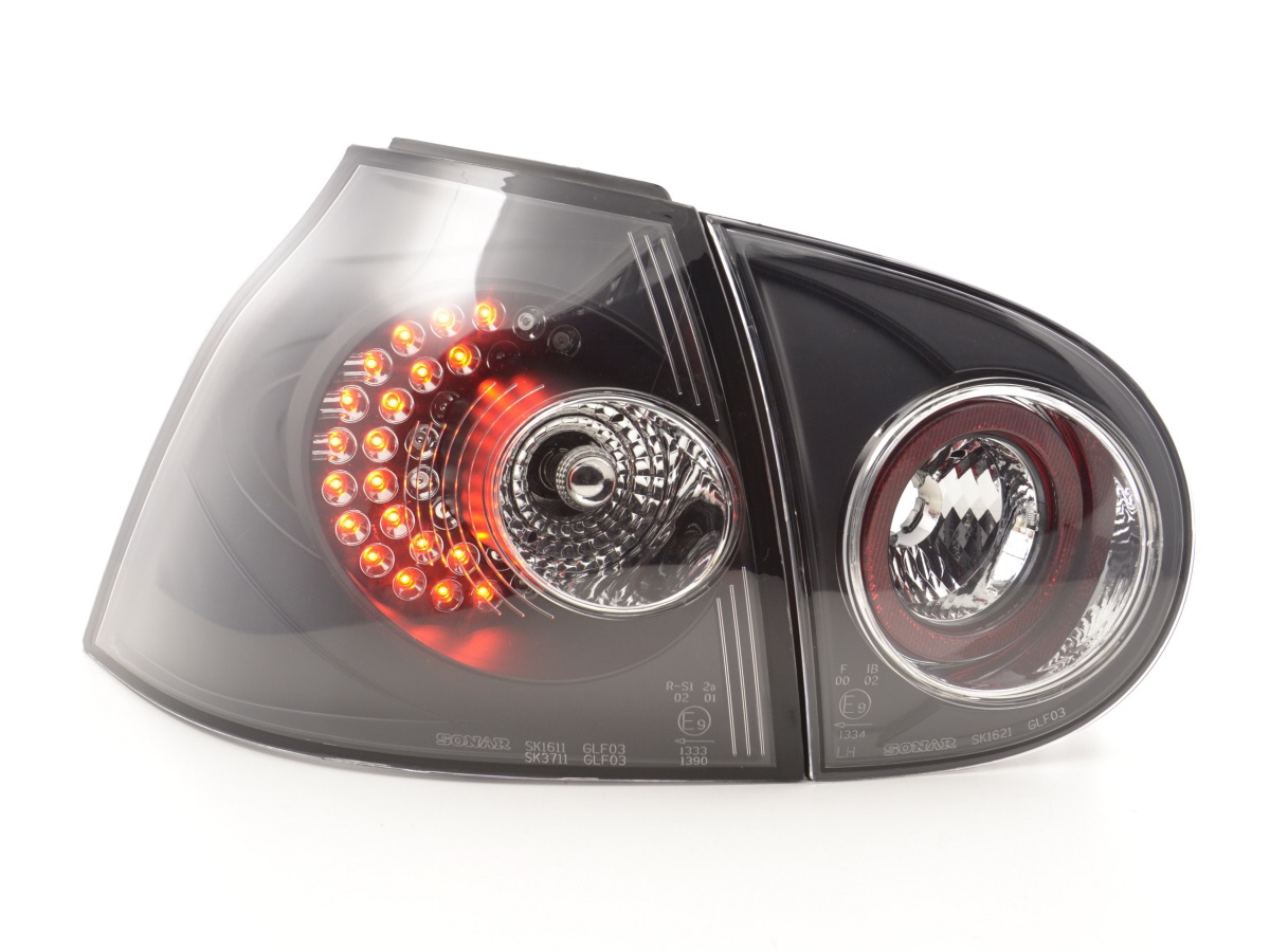 VW Golf 5, 1K típus (2003-2008 évjárat) fekete LED-es hátsó lámpa