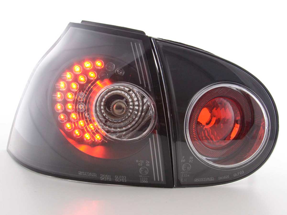 VW Golf 5, 1K típus (2003-2008 évjárat) fekete LED-es hátsó lámpa