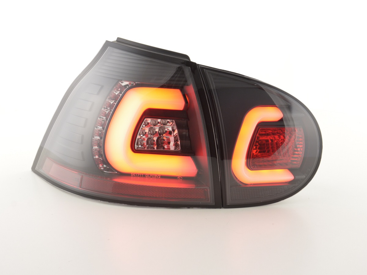 VW Golf 5 (03-08 évjárat) fekete LED-es hátsó lámpa