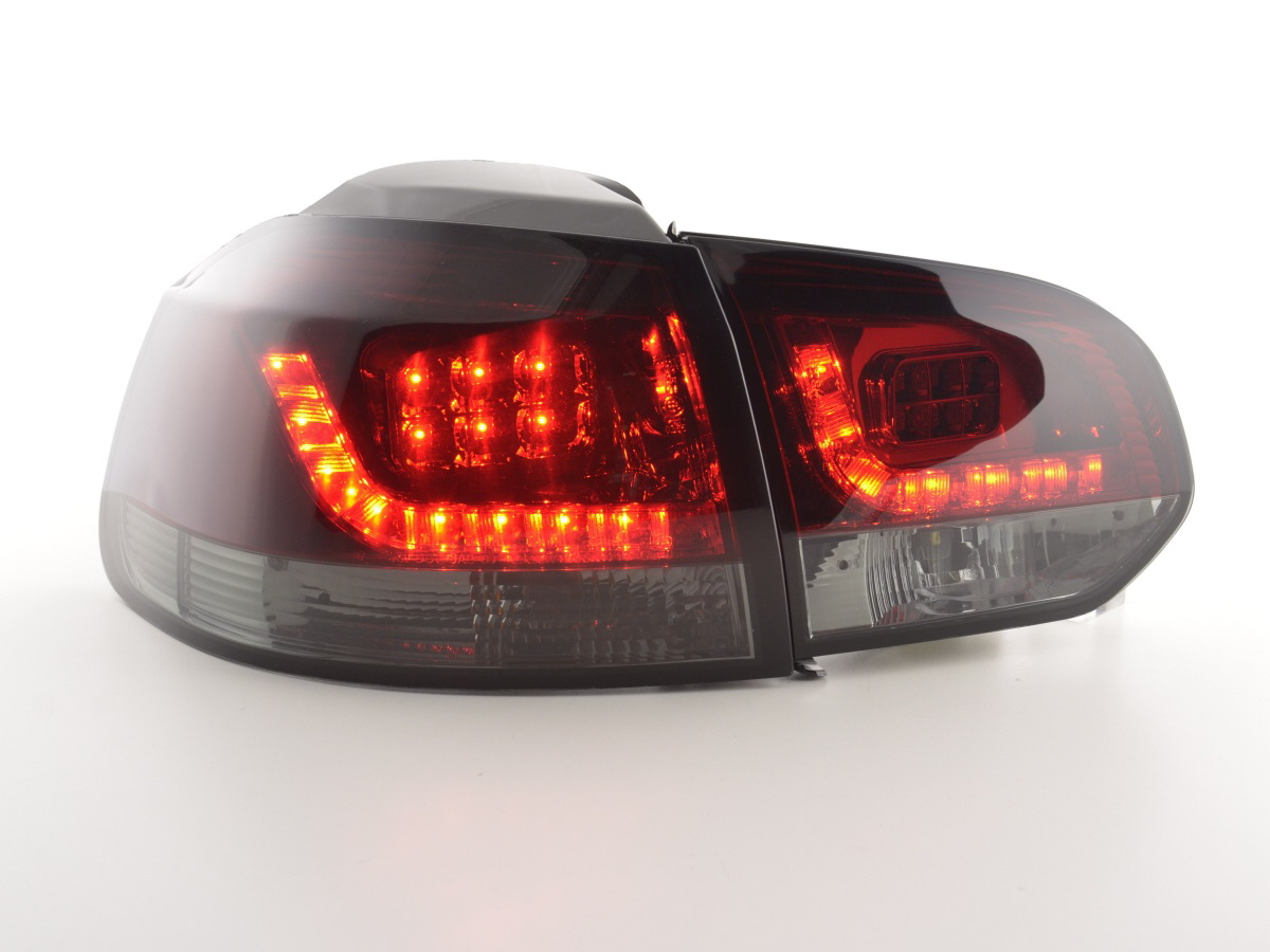 VW Golf 6, 1K típus (2008-2012 évjárat) vörös/fekete LED-es hátsó lámpa