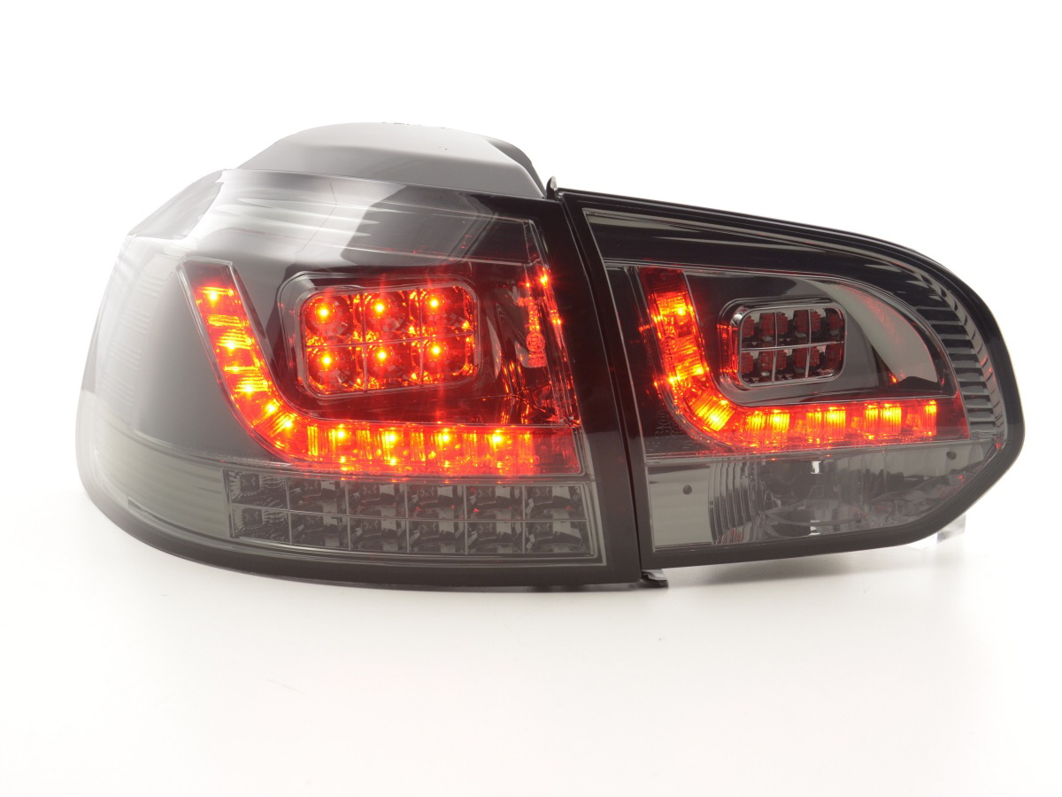 VW Golf 6, 1K típus (2008-2012 évjárat) fekete LED irányjelzős LED-es hátsó lámpa