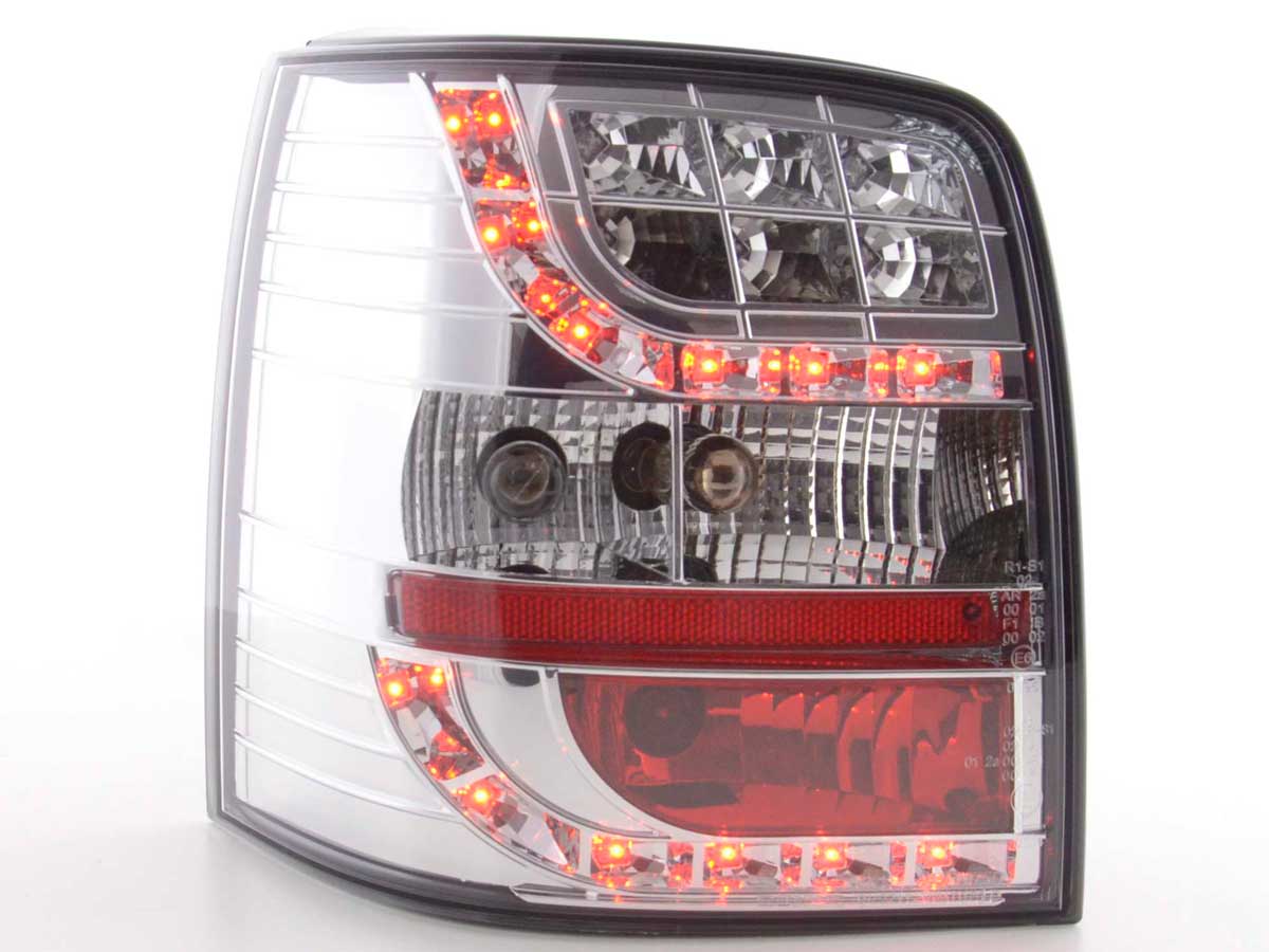 VW Passat 3B Variant (97-00 évjárat) króm LED-es hátsó lámpa