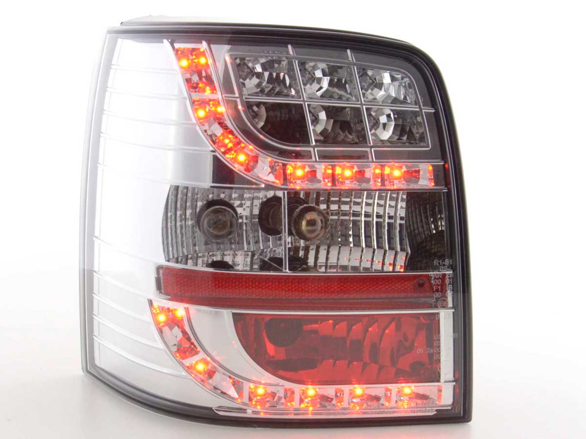 VW Passat 3BG Variant (01-02 évjárat) króm LED-es hátsó lámpa