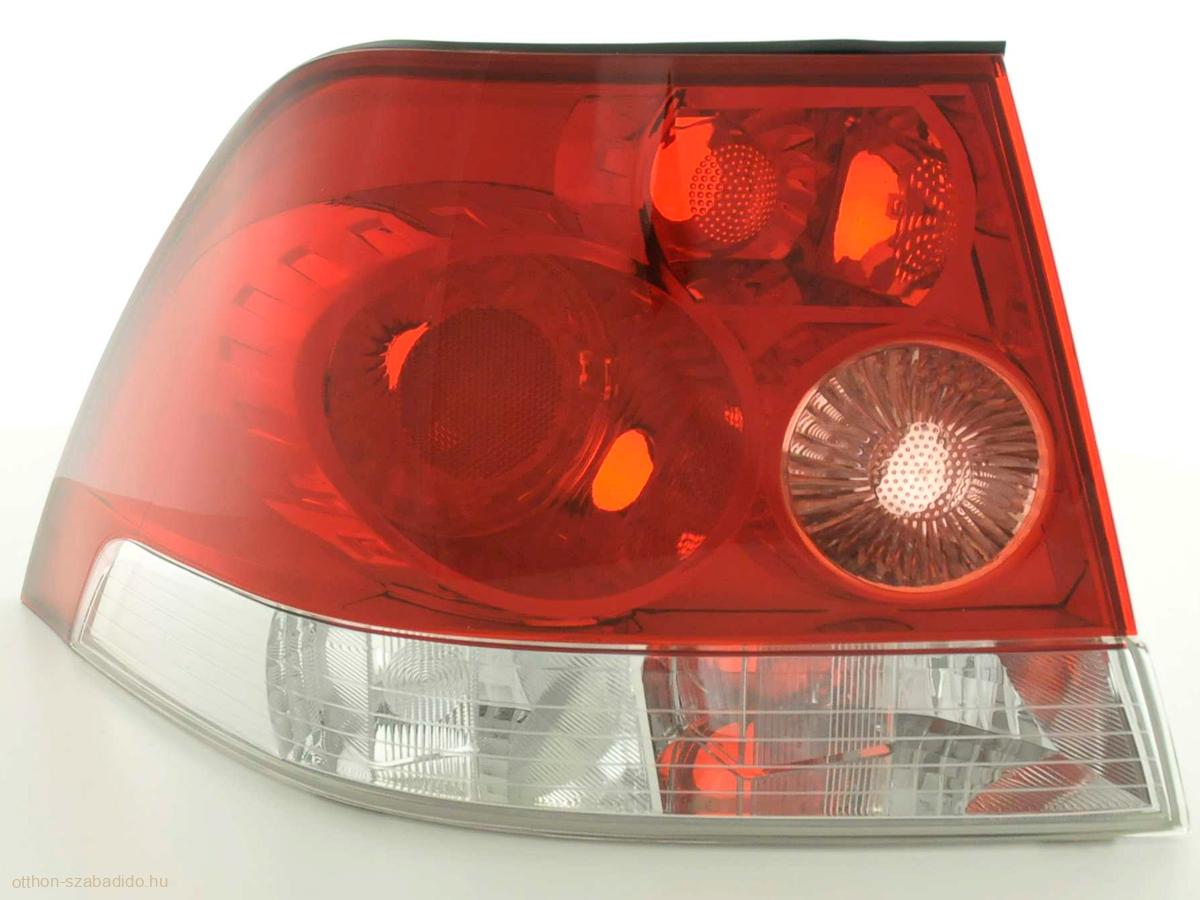 Opel Astra H szedán (08 évjárattól) bal hátsó lámpa