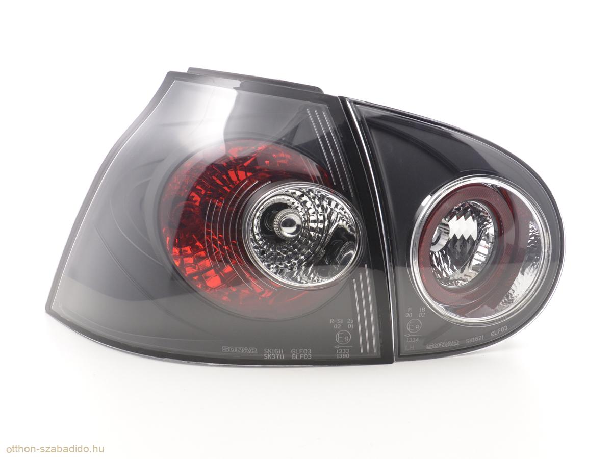 VW Golf 5, 1K típus (03-08 évjárat) fekete hátsó lámpa
