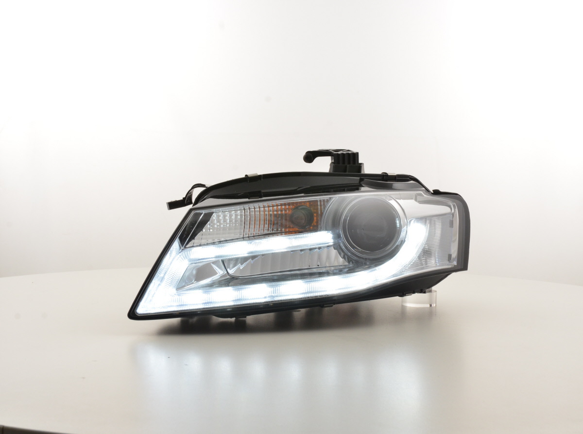 Daytime running lights Fényszóró Xenon Daylight Audi A4 B8 8K évjárat: 07-11 króm