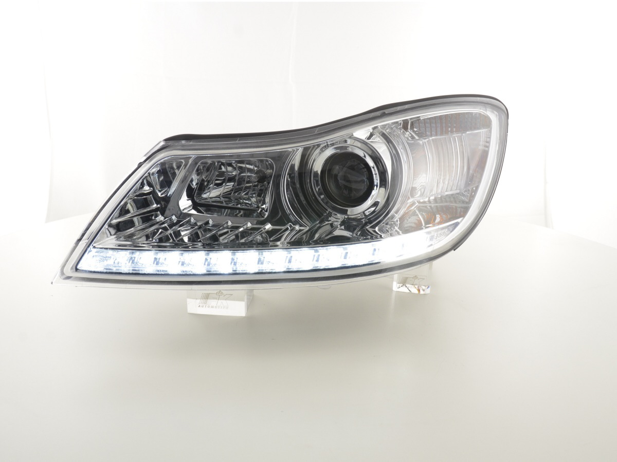 Nappali menetfényes fényszóró Skoda Oktavia 2009 évjárattól króm/clear