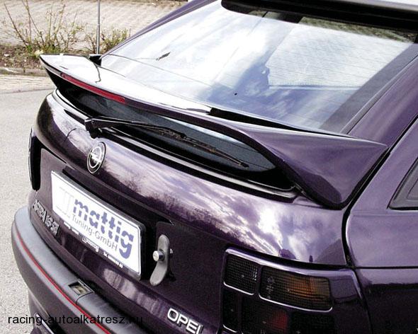 OPEL ASTRA F, Hátsó szárny